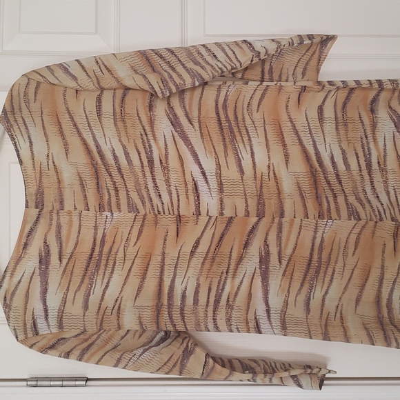 Natori Golden Tiger Print Silk Caftan - Picture 6 of 10